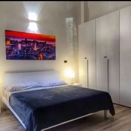 I Sogni In Stanza, Génova